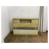 Queen� Bed with Headboard and Footboard Queen� Bed with Headboard and Footboard