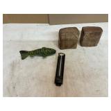 2 Bookends� and Vintage Thermometer 2 Bookends� and Vintage Thermometer