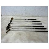 6 Golf Putters 6 Golf Putters