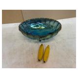Carnival Glass Bowl with� Banana Carnival Glass Bowl with� Banana