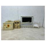 4 Painted Wood Decor Pieces