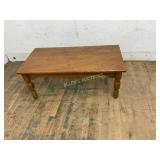 Oak Coffee Table With Turned Legs