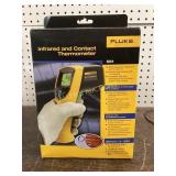 Fluke 561 Infrared and Contact Thermometer