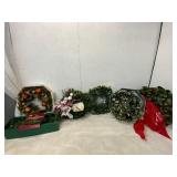 6 Holiday Wreaths and Garland