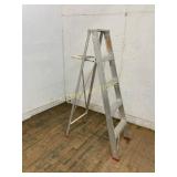 Aluminum Step Ladder