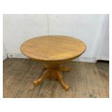 Round Oak Pedestal Dining Table