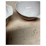 Set of Vintage Pyrex Nesting Mixing Bowls