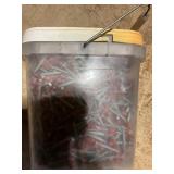 Bucket of Sure Drive 1-Inch Hex Screws, 1200 Pcs