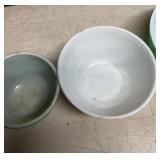 Pyrex Set of Four Mixing Bowls