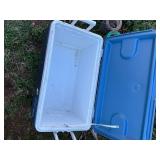 Igloo 70 Quart Cooler with Blue Lid