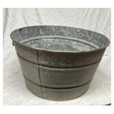 Galvanized Metal Wash Tub with Rolled Rim