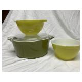 Vintage Pyrex Mixing Bowls and Covered Casserole