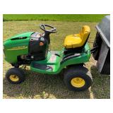 John Deere L110 Riding Lawn Mower with Bagging Sys