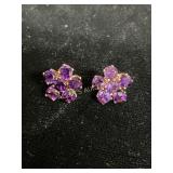 14 kt Gold Floral Earrings with Amethyst Sones
