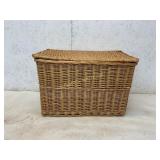 Woven Wicker Storage Basket With Lid
