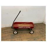 Radio Flyer Red Metal Wagon with Handle