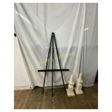 Black Metal Easel and 2 Wooden Finials