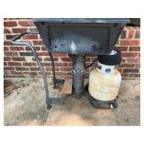 Freestanding Propane Gas Grill with Tank