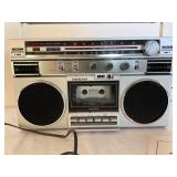 Soundesign Model 4633 Stereo Cassette Recorder