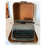 Remington Quiet-Riter Typewriter with Case