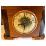 Vintage United Electric Mantel Clock