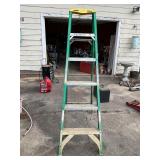 6-Foot Fiberglass Ladder