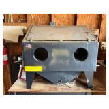 Metal Sandblasting Cabinet with Gloves