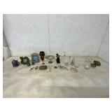 Assorted Decorative Items, 25 Pieces