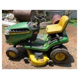John Deere E140 Lawn Tractor with Mower Deck