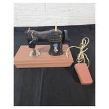 Holly Hobbie Sewing Machine
