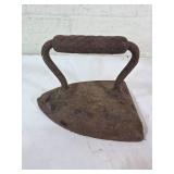 Cast Iron #7 Flat Iron with Handle