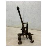 W. Miller Co. Lever-Operated Machine Jack