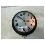 G E Glass Front Metal Clock