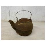 Cast Iron Kettle with Hinged Lid