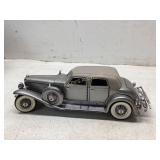 Die-Cast 1932 Chrysler Imperial Model Car