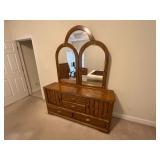 Dresser withï¿½ Mirrors