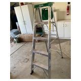 5-Foot Aluminum Ladder