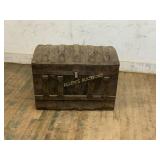 Metal-Bound Domed Top Trunk
