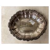 Silver-Plated Oval Serving Dish with Scalloped Edg