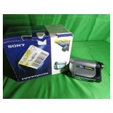 Sony Handycam DCR-DVD610 Camcorder with Box