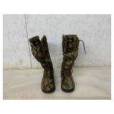 Camouflage Lace-Up Hunting Boots, Size 7 1/2