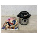 Instant Pot Duo with Cover and Accessories
