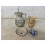 4 Ceramic Decorative Items