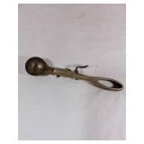 Kingery Manufacturing Co. Ice Cream Scoop