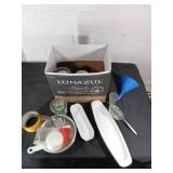 Box Lot of Miscellaneous Kitchen Items