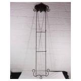 Metal Wall Plate Hanger with Grapevine Motif