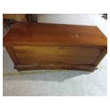 Lane Cedar Chest with Inner Storage Tray