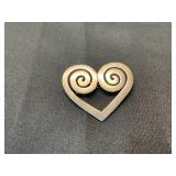 Sterling Silver ï¿½Broken Heartï¿½ Pin