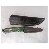 Damascus Steel Knife With Gut Hook and Sheath