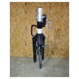 B&B Pipe Tools Adjustable Tripod Stand